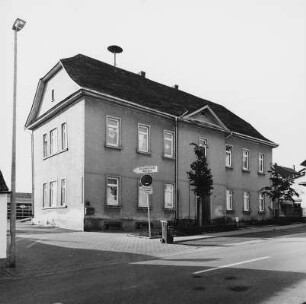 Ehem. Schule; Bad Camberg, Schulstraße 79