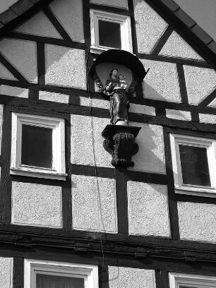 Fachwerkhaus; Herbstein, Kirchplatz 9