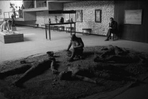 Duisburg: Lehmbruck-Museum; Duane Hanson 1967; Vietnam Piece