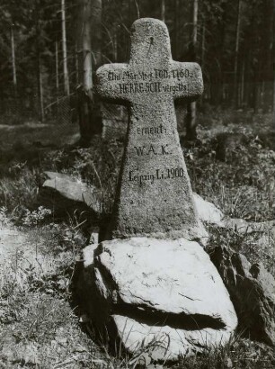 Mordstein an der Frühbusser Straße bei der Waldschänke