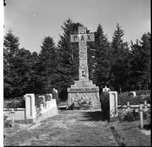 Französ. Kriegerfriedhof am Lingekopf, Vogesen. Sommer 1941
