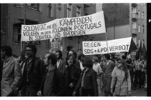 Kleinbildnegativ: Internationale Demonstration, 1970