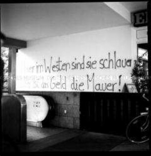 Graffiti gegen die deutsche Wiedervereinigung