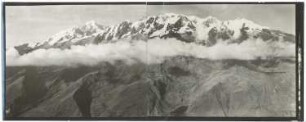 Illampú-Ancohuma-Massiv mit Wolkengürtel