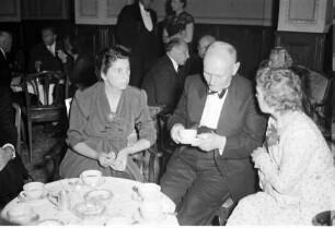 Bad Schaechen: Frau Müller-Rüegsegger, Gerhard Domagk, Frau im verlorenen Profil
