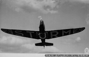 Flugplatz Dresden-Heller, Sportflugzeug Klemm L-30 der SA-Fliegersturm-Staffel beim Start, Ansicht von unten