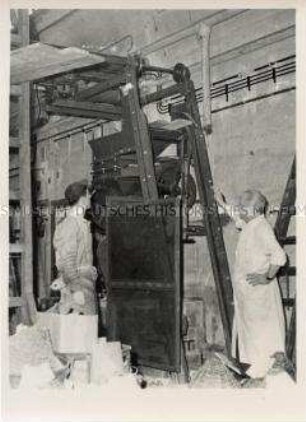Chromsäuremühle im VEB Galvanotechnik Leipzig