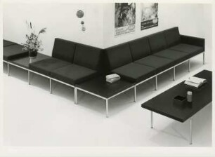 Anbauprogramm Sessel "Mod. 16 / 35", "Mod. 16 / 65" und Tisch "Mod. 28 / 09" von Ernst Moeckl