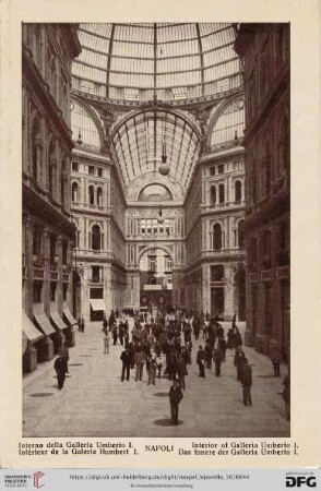 Napoli – Interno della Galleria Umberto I. – Intérieur de la Galerie Humbert I. – Interior of Galleria Umberto I. – Das innere der Galleria Umberto I.