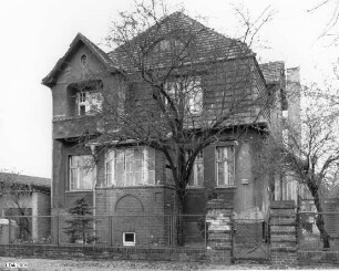 Wohnhaus & Fabrik; Berlin, Marzahn-Hellersdorf