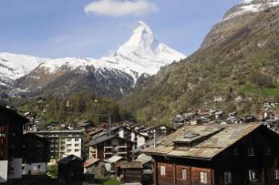 Zermatt - Ortsansicht : Ortsansicht mit Matterhorn, aufgenommen am 17. Mai 2010 in Zermatt