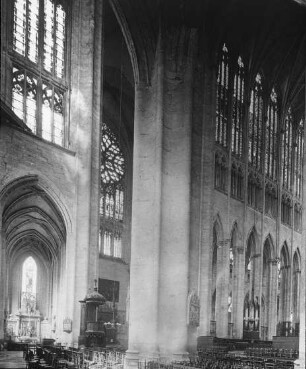 Beauvais, Kathedrale St. Pierre, Chor und Querschiff nach Nordosten