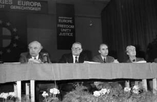 Freiburg: Stadthalle; Europatage Paneuropa-Union, Präsidiumstisch