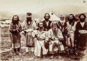 Männer der Ainu (Sammlung Bronislaw Pilsudski, 1887-1905)