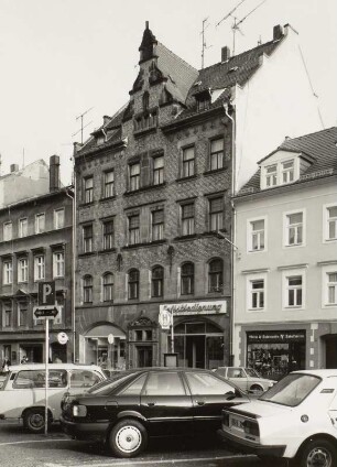 Meißen-Alstadt, Neugasse 7. Wohnhaus mit Läden (um 1890). Straßenansicht