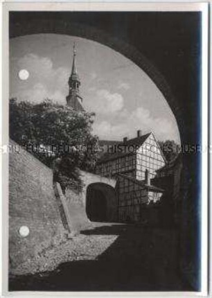 Tangermünde, Aufgang zur Stadt durch die Roßfurt