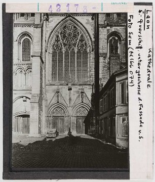 Laon: Kathedrale, Südquerschiff, Untergeschosse der Fassade von Süden