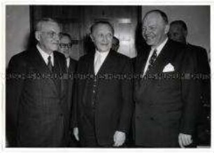 Besuch des amerikanischen Außenministers John Foster Dulles in Bonn