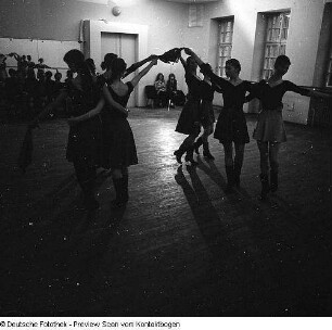 Palucca Schule Dresden, Tanzprobe "Russische Folklore" unter Leitung von V. Borisow
