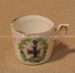 Puppengeschirr mit Eisernem Kreuz - Tasse
