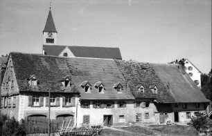 Göschweiler: Häuser und Kirche