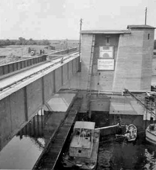 Aufbau des Wehr Drakenburg/Weser