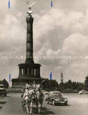 Blick auf die Berliner Siegessäule und Großen Stern