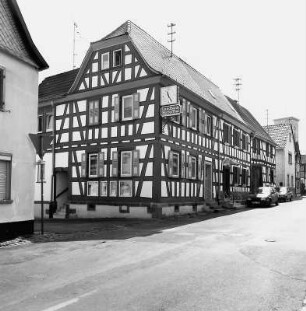 Florstadt, Parkstraße 11, Parkstraße 13