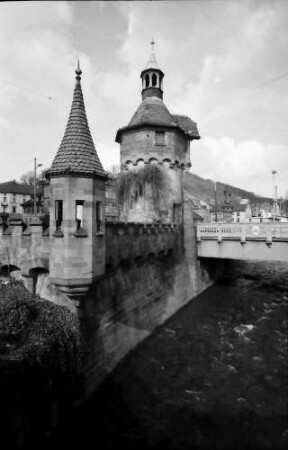 Freiburg: Türmchen auf der alten Schwabentorbrücke