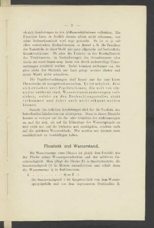 Flussbett und Wasserstand