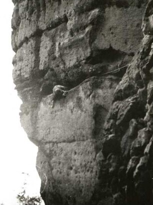 Sächsische Schweiz. Großer Zschand, Goldstein. Seilschaft K. Gonda/ W. Müller am Eckweg (VIII b)