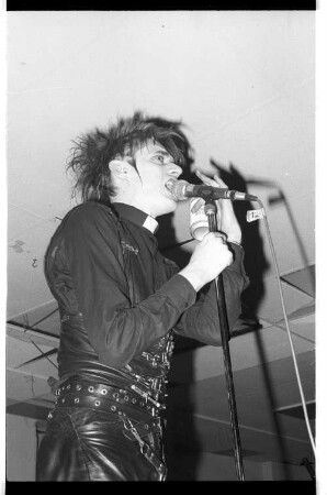 Einstürzende Neubauten 29.10.1983 I N1