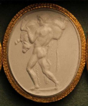 Herkules (?), einen Ochsen über der Schulter tragend (Daktyliothek, Erstes Mythologisches Tausend)