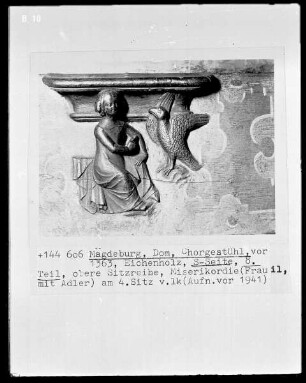 Frau mit Adler
