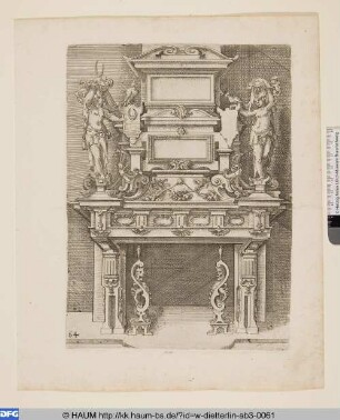 Kamin mit weiblichen Figuren