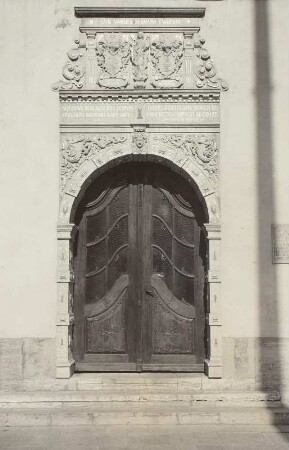 Portal mit Doppelwappen