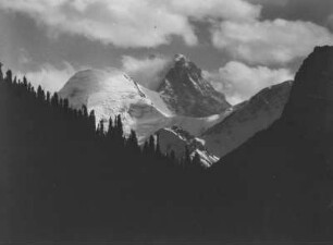 Gipfel : Schneebedeckte Gipfel im Tian Shan Hochgebirge