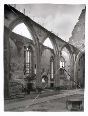 Leonhardskirche, innen; Nordwand nach Osten, zerstört