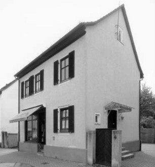 Wohnhaus; Bad Homburg, Bachstraße 4