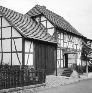 Neu-Eichenberg, Karlsbrunnenstraße 9