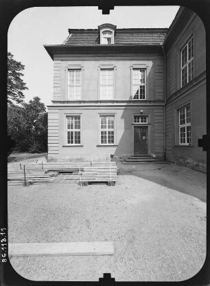 Gotha, Friedrichstraße 5/7. Schloss Friedrichsthal (1707/1708-1711; W. C. Zorn von Plobsheim). Linker Pavillon am Seitenflügel von Südosten