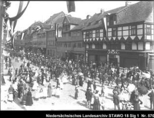 Turnfest der Turnvereine in Wolfenbüttel Enthält: Umzug der Turnvereine durch die Lange Herzogstr.
