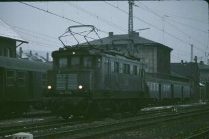 Lauda Lok 144 153 Gleissperrsignal B4yg-Wagen