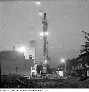 Baukomplex Stübelallee, Fucikplatz (Baustelle, Straßenkreuzung, Skulptur, Pläne, Modell)