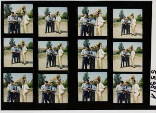 Philipp Holzmann AG - Gruppenaufnahme Dr. Huang, Dr. Pradhan und Dr. Benali, Gehespitz, 1998