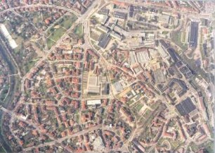 Erfurt-Brühlervorstadt. Stadtteilansicht mit Bergstrom. Luftbild-Senkrechtaufnahme