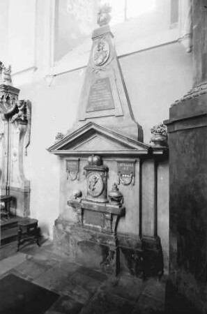 Münstertal: St. Trudpert; Grabsteine der Habsburger
