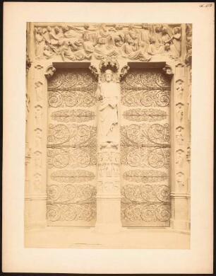 Notre Dame, Paris: Portal