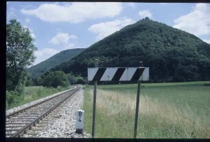 Haltepunkttafel in km 8+400 für den Hp. Uracher Wasserfall
