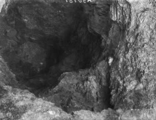Felshöhle : Blick in eine Felshöhle in der Bucht von Belle-Île.